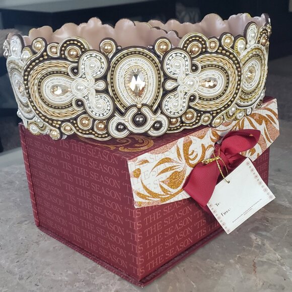French Mediterranean style evening belt